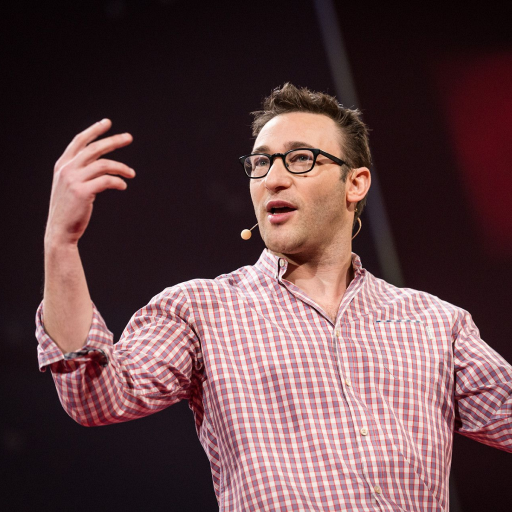 Simon sinek, expero en liderazgo con una cita sobre recursos humanos